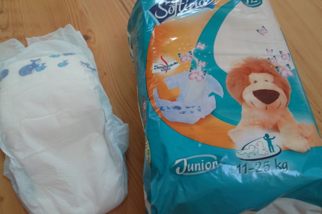 pampers logo0