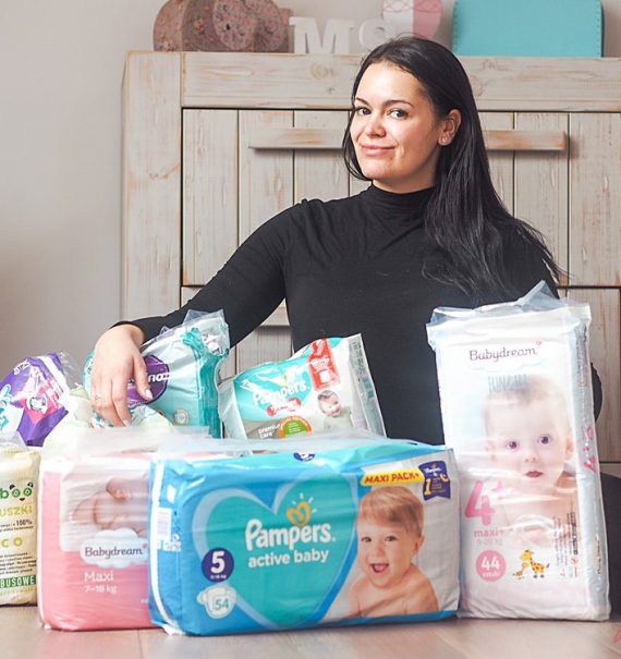 mala paczka pieluchomajtek pampers premium care 4