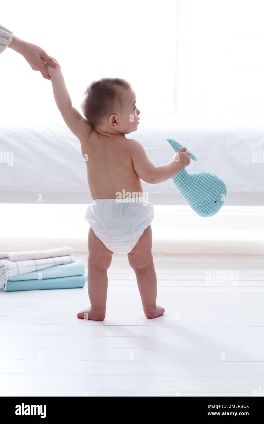 tanie pieluszki pampers sleep and play 4