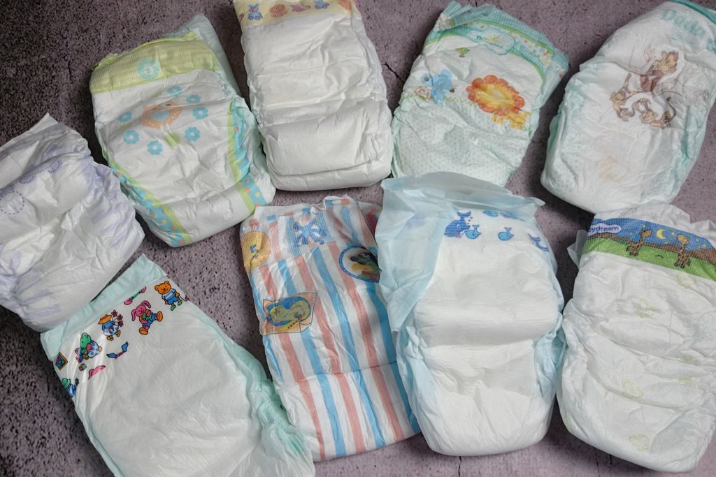 pampers na dziecku